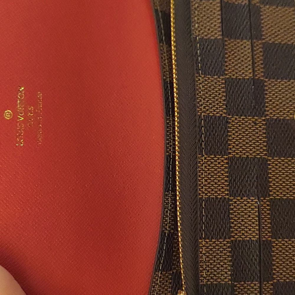 Fashion Damier Wallet - Picture 2 of 4